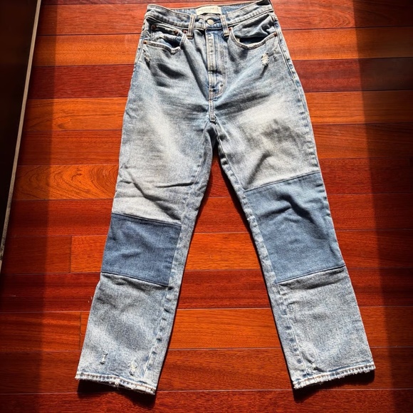 Abercrombie & Fitch The Ankle Straight Ultra Hish Rise Jeans - Picture 6 of 6